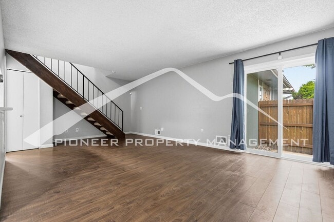 Photo - Charming Townhouse with Central AC and Washer/Dryer