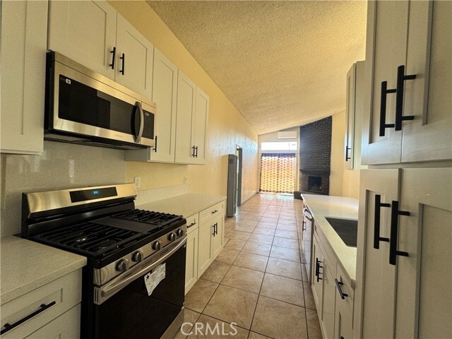 Photo - 16209 Juniper St