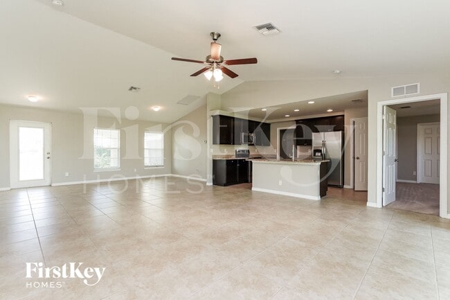 Photo - 23 NW 27th Ln