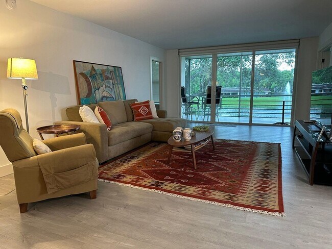 Photo - 3611 Oaks Clubhouse Dr Unit 203