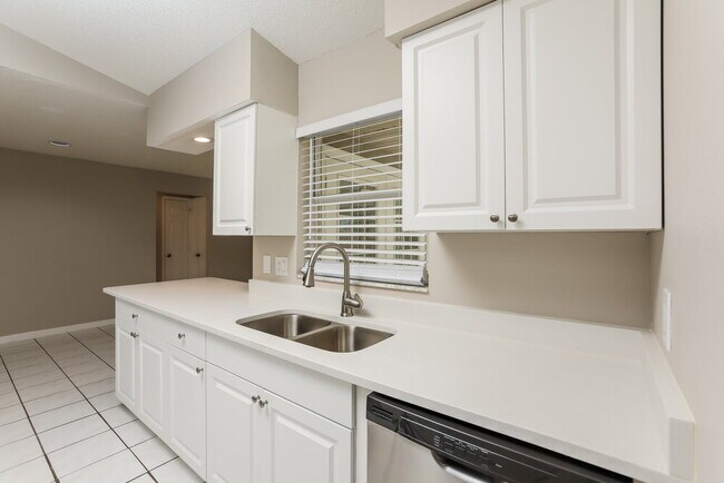 Photo - 8129 Cloverglen Cir