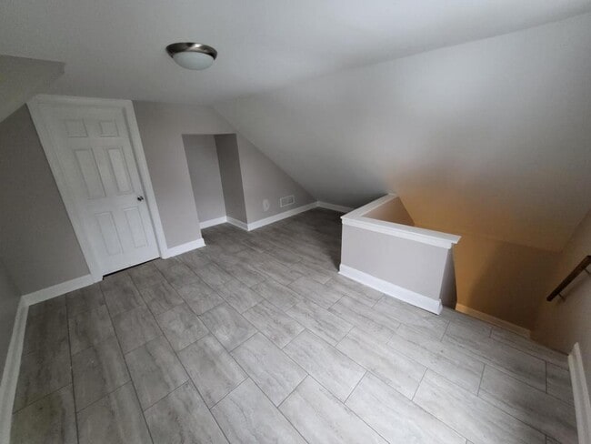Photo - 137 Peck Ave