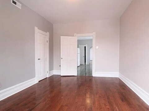 Photo - 2108 W 18th St Unit Spacious two-bed in Pilsen