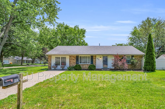 Building Photo - 802 Stratford Dr