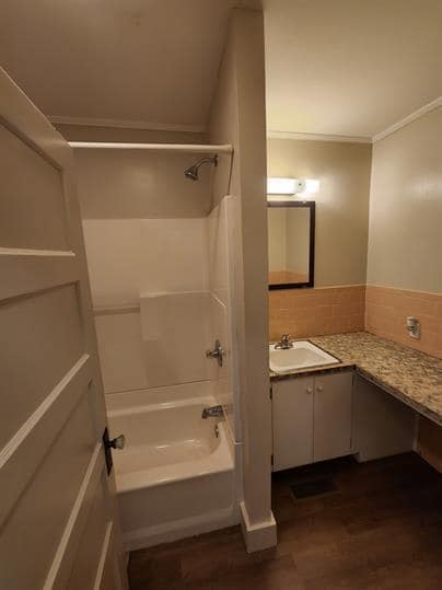Photo - 203 S Cravens St Unit 4