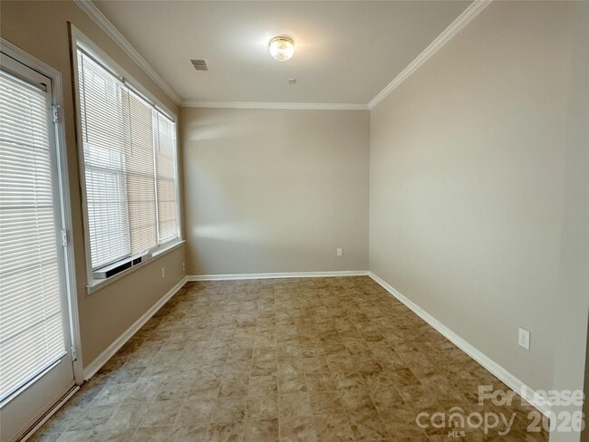 Photo - 7629 Abigail Glen Dr