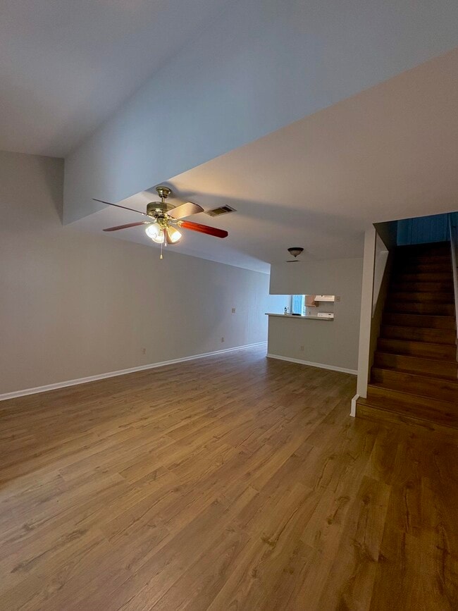 Photo - 2189 Timberwood Cir N