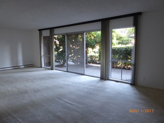 Photo - 151 Buckingham Dr Unit 297