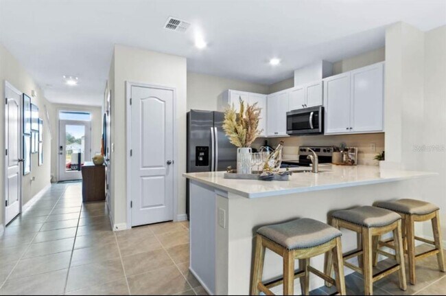 Photo - 2915 Canary Ave