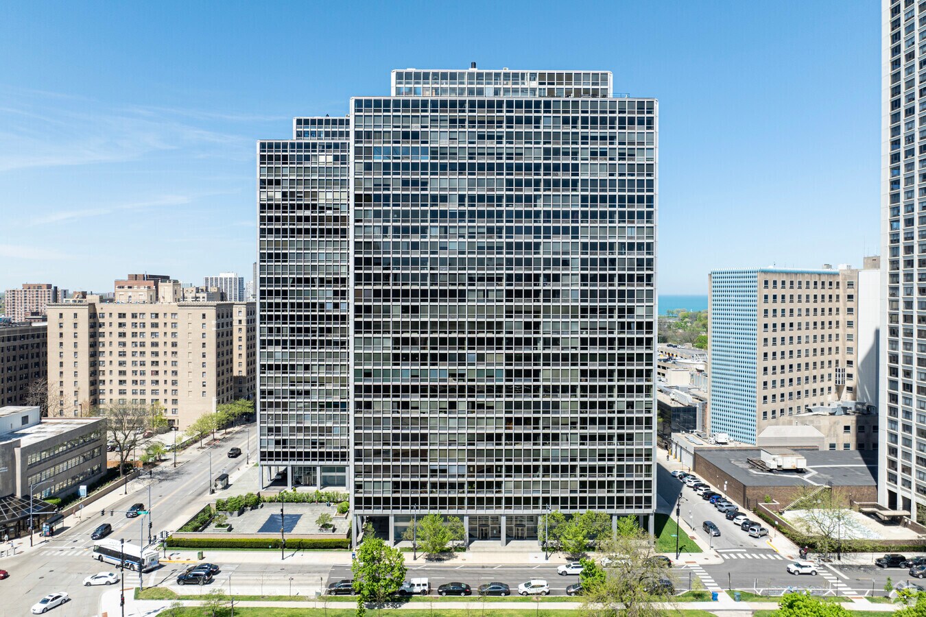 Alternate - Commonwealth Plaza Condominium