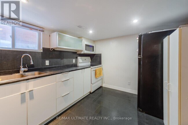 Photo - 46 Lorindale Ave