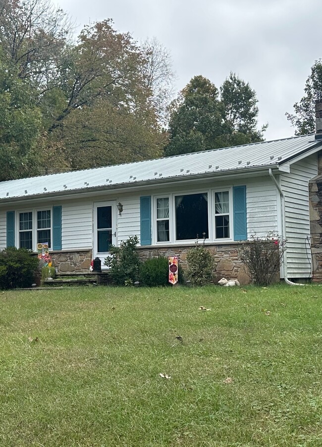 Building Photo - Plank Rd