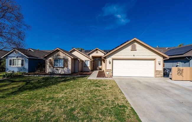 3 BR 2.5 BA available soon - 3 BR 2.5 BA available soon House