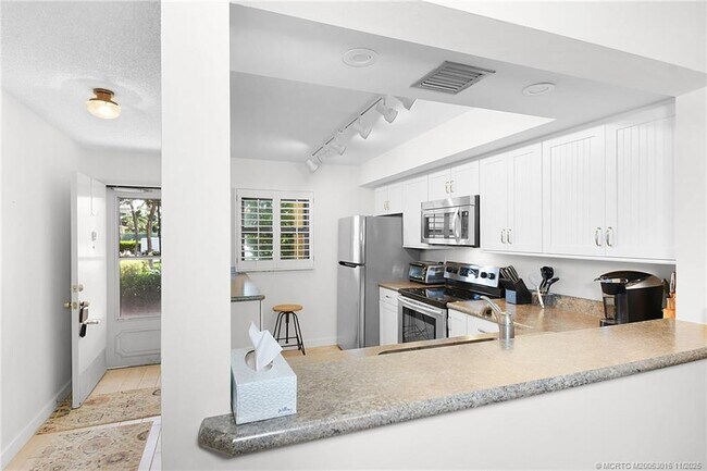 Photo - 7410 S Ocean Dr Unit 107