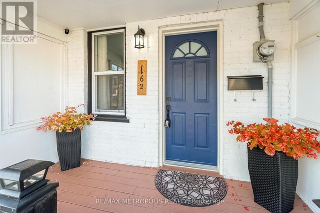 Photo - 162 Olive Ave