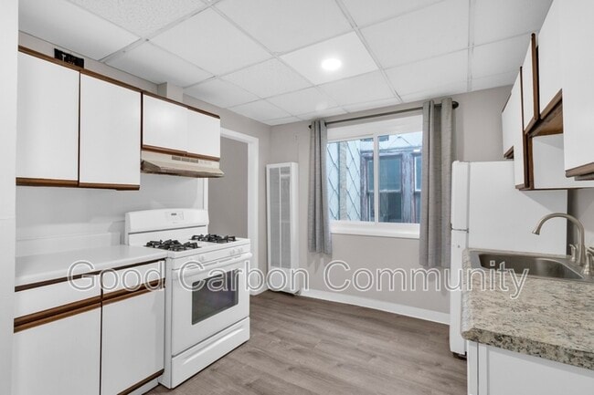 Photo - 1251 Hertel Ave Unit 5