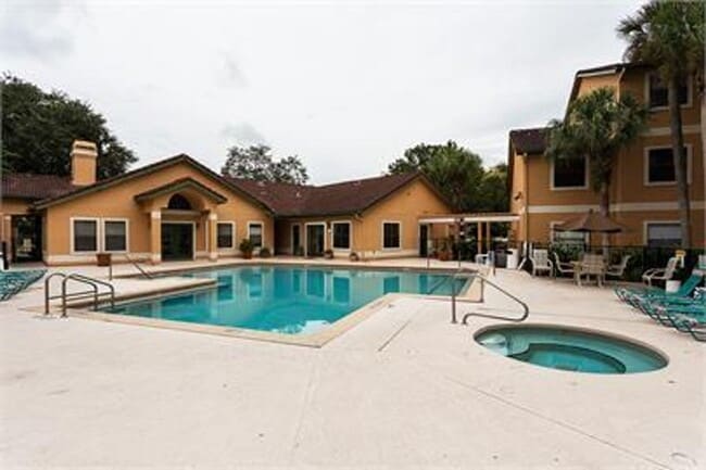 Photo - 3004 Parkway Blvd