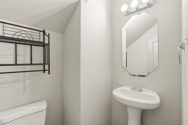 Building Photo - 5907 Water Violet Ln
