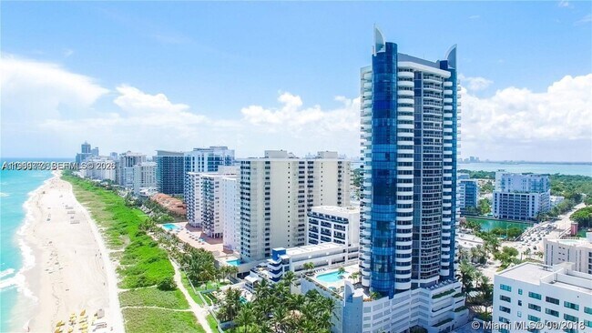 Building Photo - 6301 Collins Ave Unit 2804