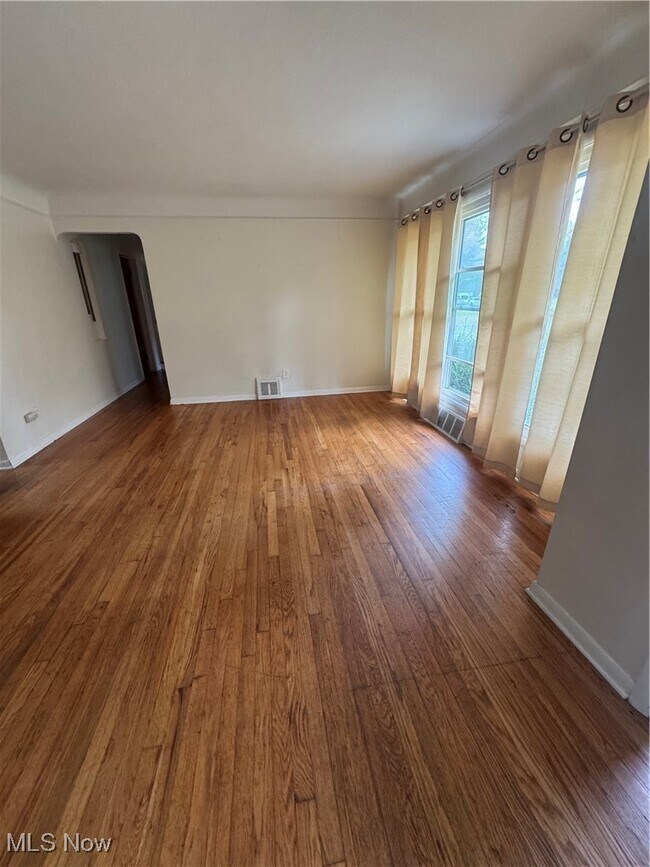 Photo - 2730 Columbia Rd