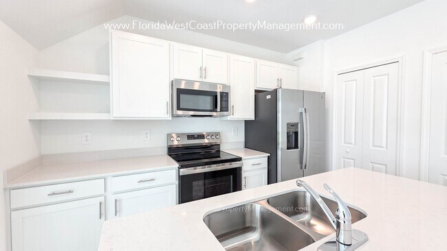 Photo - BRAND NEW TOWNHOME! AURORA at LAKEWOOD RANCH! MOVE IN READY OUTSTANDING LOCATION!