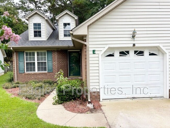 Building Photo - 302 S Harding Dr Rental