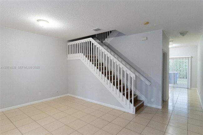Photo - 806 N Santa Catalina Cir