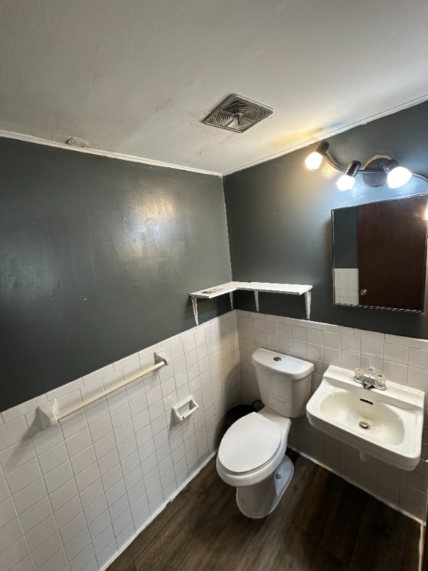 Photo - 1253 Circle Terrace Blvd NE