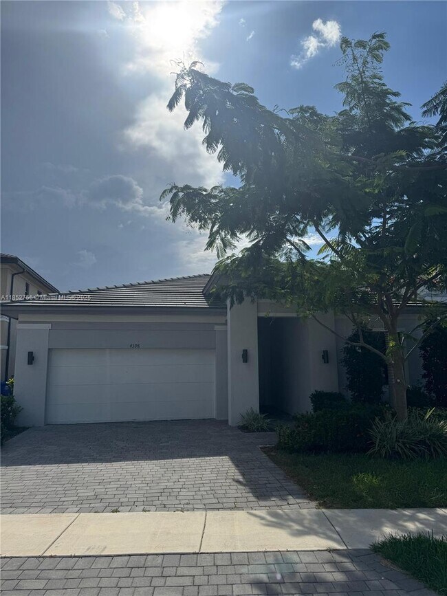 Photo - 4398 SW 173rd Ave