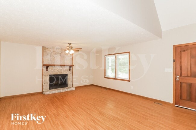 Photo - 104 Sweetgum Cir