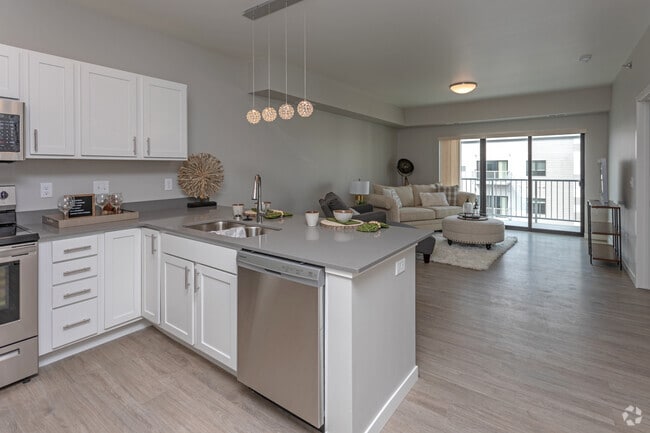 1BR, 1BA, Orion - 785SF