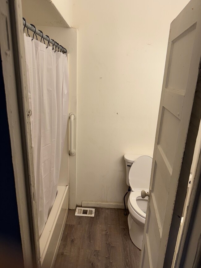 Photo - 150-162 High st Unit 152 B