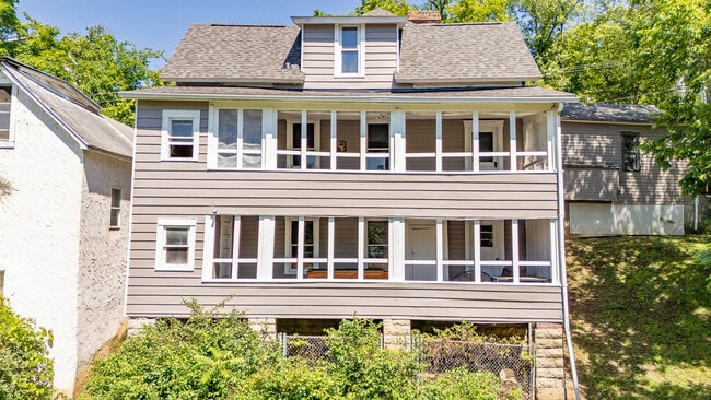 Photo - 344 Stewart St