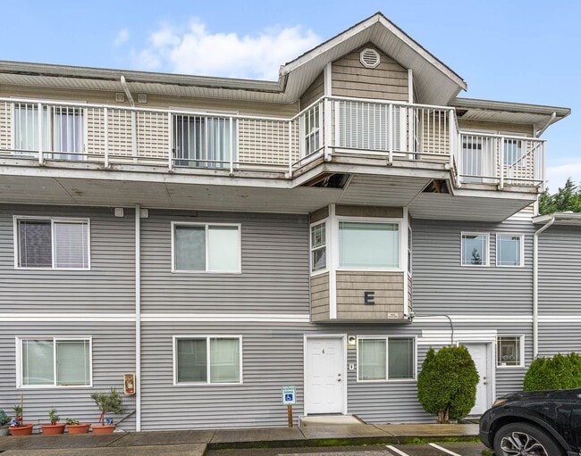 Building Photo - 3322 148th St SW Unit #E