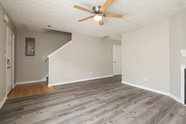 Photo - 3067 Fields Dr