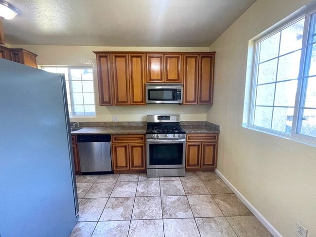 Photo - ~Berkeley School District~ Single Family Home - Huge Backyard!
