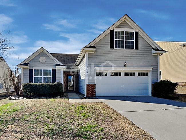 Building Photo - 1009 Skillbeck Rd