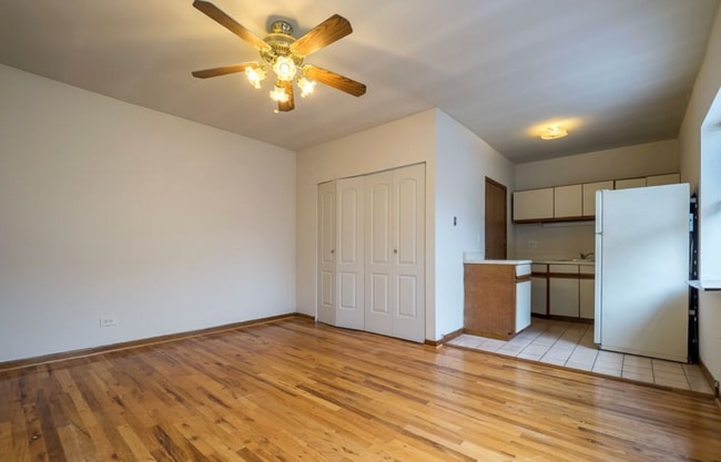 Photo - 816 W Cornelia Ave Unidad 318