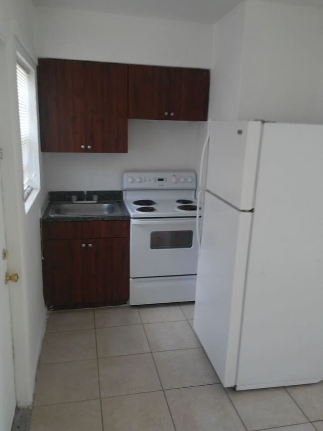 Photo - LC 06:125 SW 5th CT Unit 1