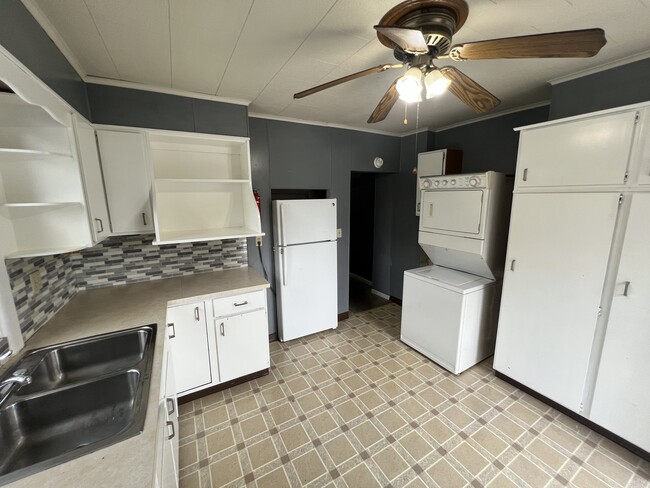 Photo - 473 E Main St Unit 473A