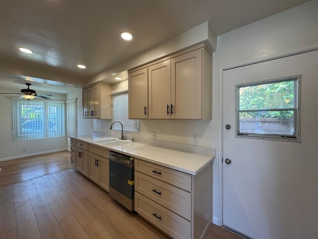 Photo - Adorable Open Plan 3BD 2BA Home in West Torrance With A/C