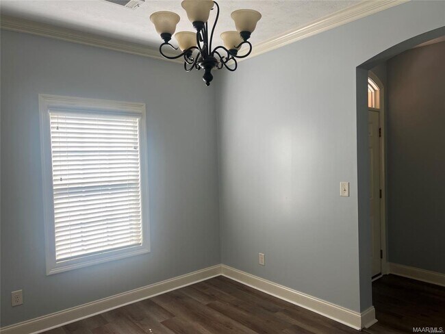 Photo - 730 Kingsley Dr