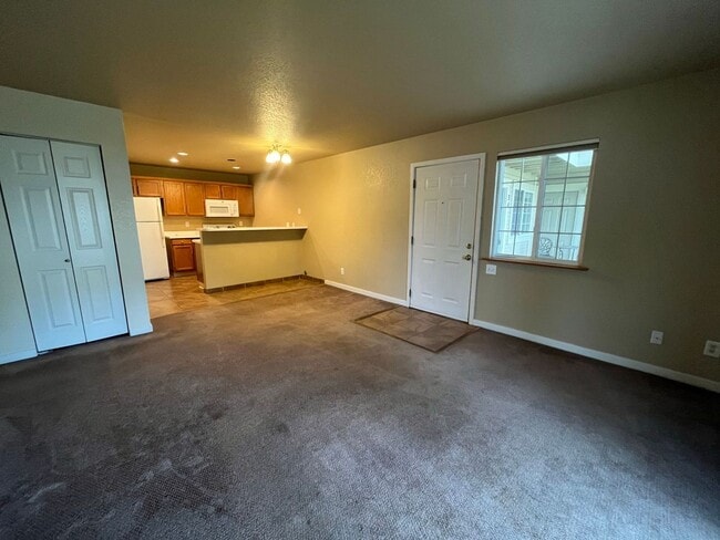 Photo - Great Condo Near Campus West