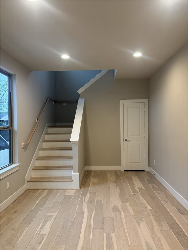 Photo - 540 Janisch Rd