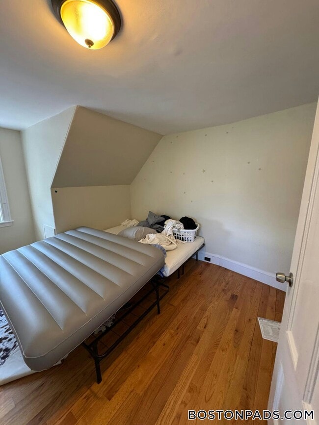 Photo - 35 Fiske St Unit 3