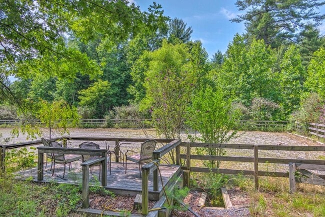 23 Blackjack Rd
