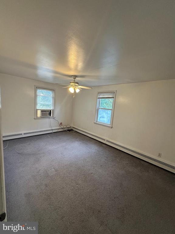 Building Photo - 5731 Reach St Rental