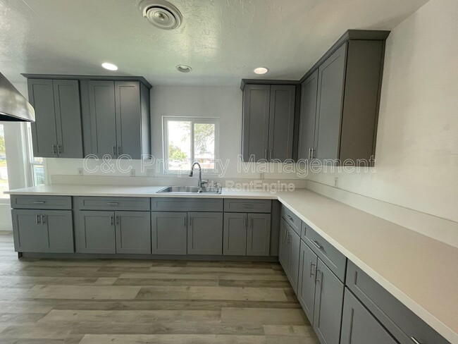 Photo - 1410 Cottonwood Ave