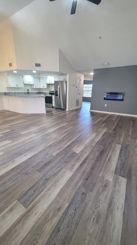 Photo - 10490 Chalmer St Unidad 19