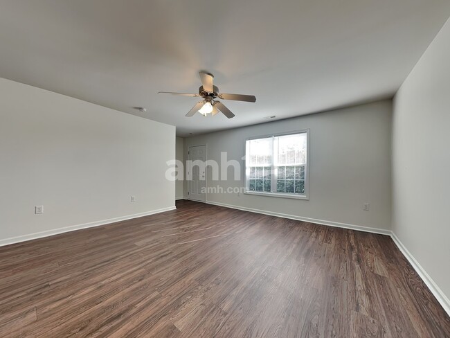 Photo - 67 Wolf Creek Ln